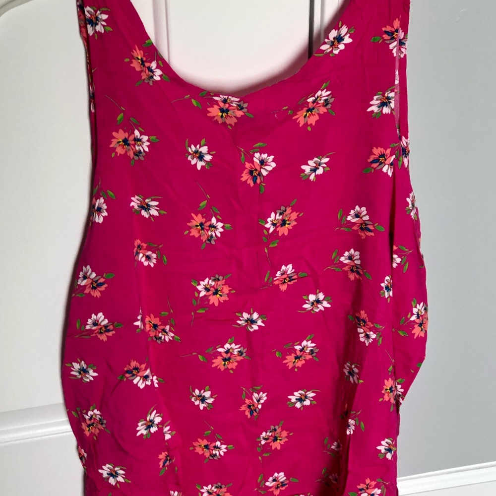 NWT Old Navy Women's Tank Top Pink Floral - Picture 2 of 3